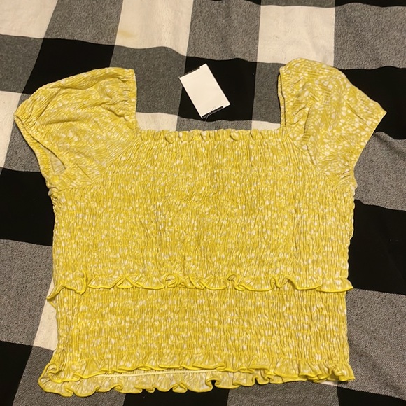 Nwt yellow Lush crop top - Picture 3 of 3